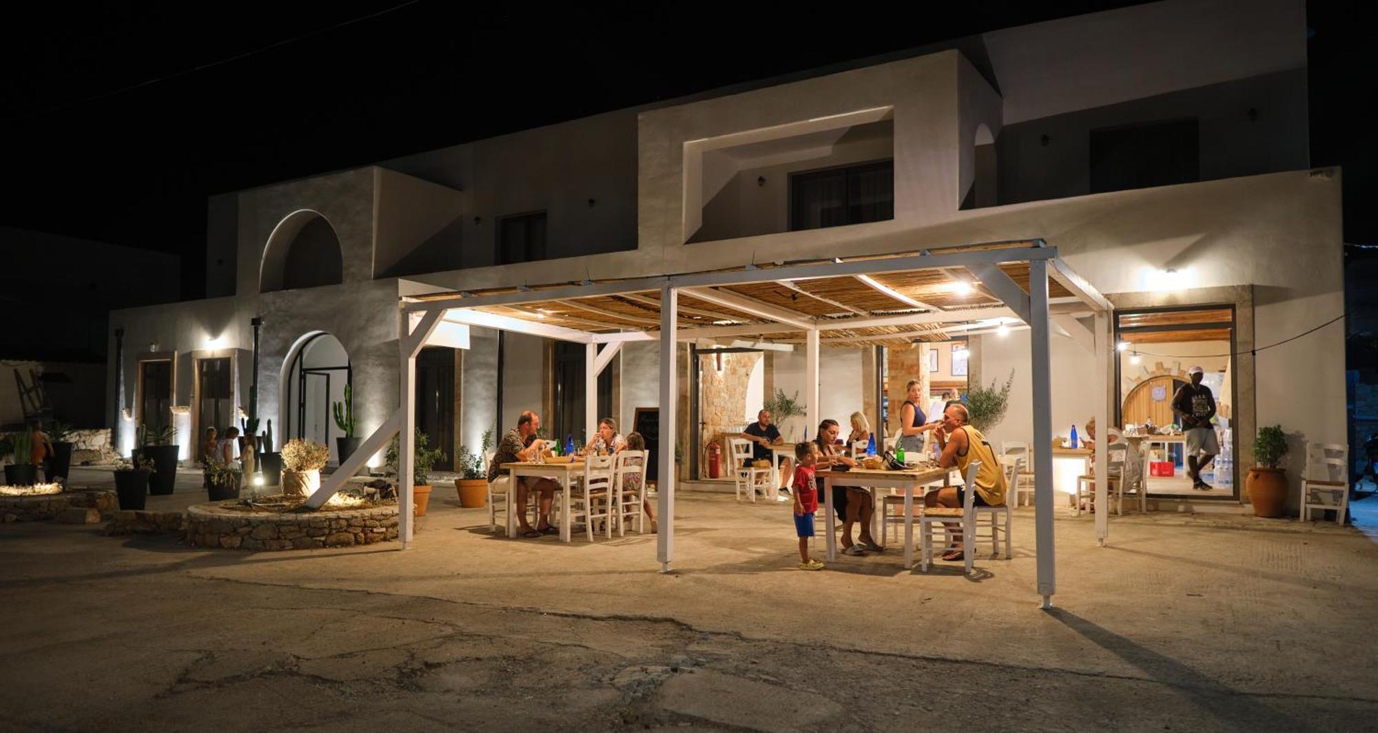 Отель Eden Kythira Диакофти Экстерьер фото